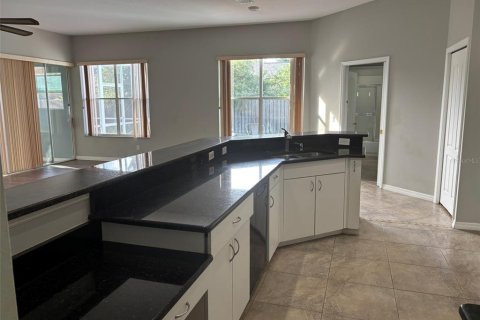 Casa en venta en Lutz, Florida, 4 dormitorios, 219.81 m2 № 1902255 - foto 8