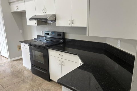 Casa en venta en Lutz, Florida, 4 dormitorios, 219.81 m2 № 1902255 - foto 7