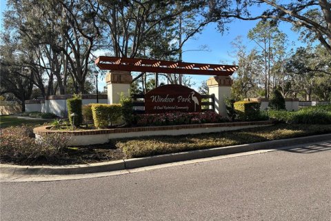 Casa en venta en Lutz, Florida, 4 dormitorios, 219.81 m2 № 1902255 - foto 13
