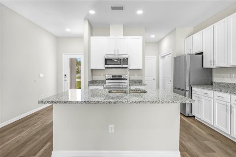 Casa en venta en Brooksville, Florida, 3 dormitorios № 2404378 - foto 30