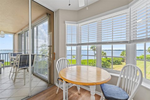 Купить кондоминиум в Хатчинсон-Айленд-Саут, Флорида 2 спальни, 111.85м2, № 2019466 - фото 10