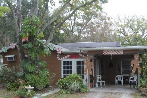 Immobilier commercial à vendre à New Port Richey, Floride: 4 chambres, 167.22 m2 № 1716806 - photo 1