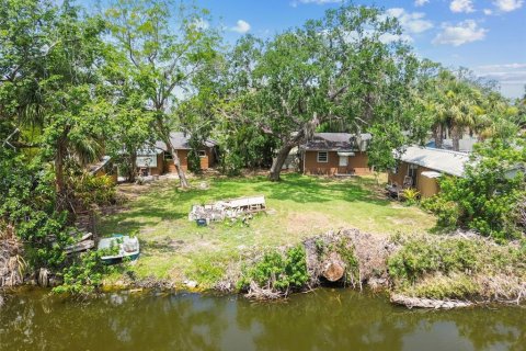 Immobilier commercial à vendre à New Port Richey, Floride: 4 chambres, 167.22 m2 № 1716806 - photo 10