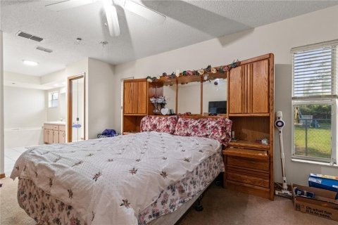 Villa ou maison à vendre à Spring Hill, Floride: 4 chambres, 252.32 m2 № 1912516 - photo 13