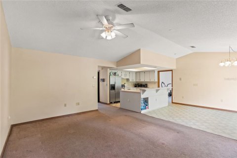 Villa ou maison à vendre à Spring Hill, Floride: 4 chambres, 252.32 m2 № 1912516 - photo 11