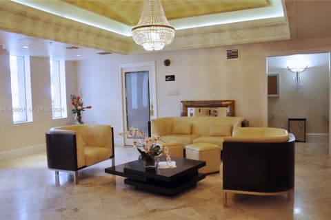 Copropriété à louer à Surfside, Floride: 1 chambre, 84.08 m2 № 1995810 - photo 27