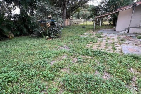 House in Miami, Florida 3 bedrooms, 73.67 sq.m. № 1997723 - photo 8