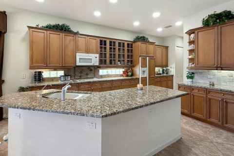 Villa ou maison à louer à Lake Worth, Floride: 4 chambres, 331.75 m2 № 2278688 - photo 9