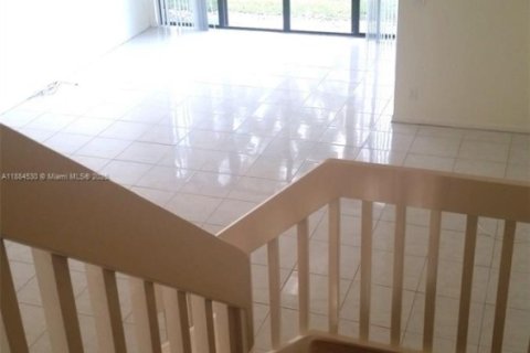 Adosado en alquiler en Coconut Creek, Florida, 2 dormitorios, 125.88 m2 № 1945032 - foto 9