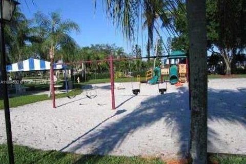 Adosado en alquiler en Coconut Creek, Florida, 2 dormitorios, 125.88 m2 № 1945032 - foto 24