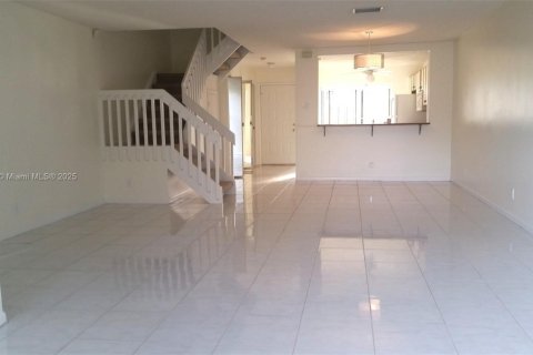 Adosado en alquiler en Coconut Creek, Florida, 2 dormitorios, 125.88 m2 № 1945032 - foto 6