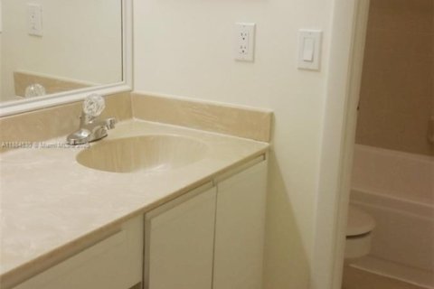 Adosado en alquiler en Coconut Creek, Florida, 2 dormitorios, 125.88 m2 № 1945032 - foto 14