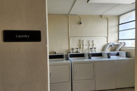 Copropriété à louer à Coral Springs, Floride: 1 chambre, 56.3 m2 № 2415626 - photo 13