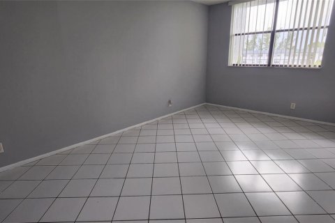 Copropriété à louer à Coral Springs, Floride: 1 chambre, 56.3 m2 № 2415626 - photo 5