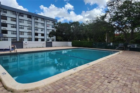 Copropriété à louer à Coral Springs, Floride: 1 chambre, 56.3 m2 № 2415626 - photo 15