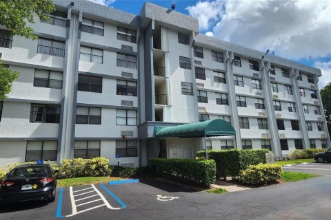 Copropriété à louer à Coral Springs, Floride: 1 chambre, 56.3 m2 № 2415626 - photo 17