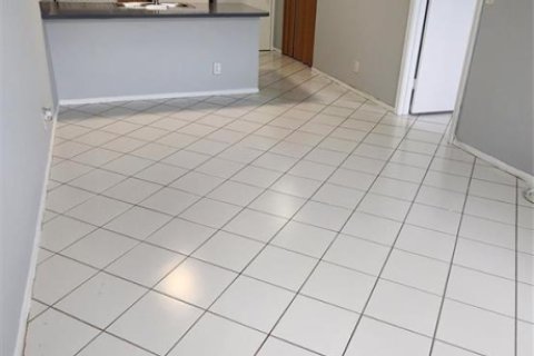 Copropriété à louer à Coral Springs, Floride: 1 chambre, 56.3 m2 № 2415626 - photo 4