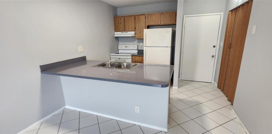 Condo à Coral Springs, Floride, 1 chambre  № 2415626