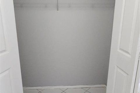Copropriété à louer à Coral Springs, Floride: 1 chambre, 56.3 m2 № 2415626 - photo 9