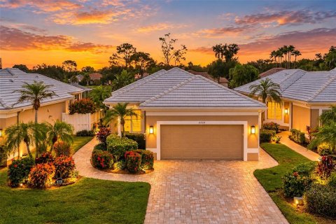 Villa ou maison à Bradenton, Floride 3 chambres, 187.66 m2 № 2415523