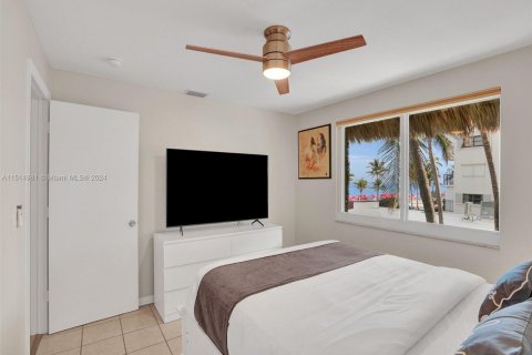 Copropriété à louer à Hollywood, Floride: 2 chambres, 92.9 m2 № 1980667 - photo 14