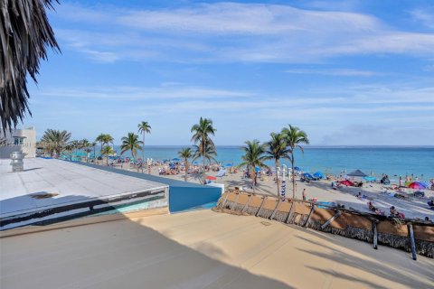 Copropriété à louer à Hollywood, Floride: 2 chambres, 92.9 m2 № 1980667 - photo 28