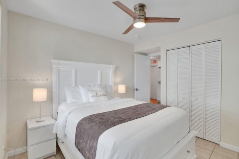 Copropriété à louer à Hollywood, Floride: 2 chambres, 92.9 m2 № 1980667 - photo 20