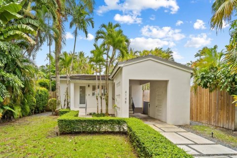 Casa en Miami, Florida 2 dormitorios, 78.22 m2 № 2029593