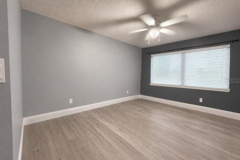 Casa en venta en Clermont, Florida, 4 dormitorios, 207.92 m2 № 2140296 - foto 9