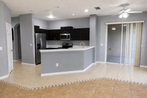 Casa en venta en Clermont, Florida, 4 dormitorios, 207.92 m2 № 2140296 - foto 14