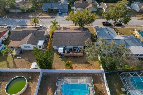 House in New Port Richey, Florida 2 bedrooms, 120.59 sq.m. № 1902850 - photo 10