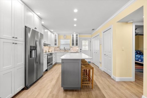 Copropriété à louer à Sarasota, Floride: 2 chambres, 91.04 m2 № 1640314 - photo 10