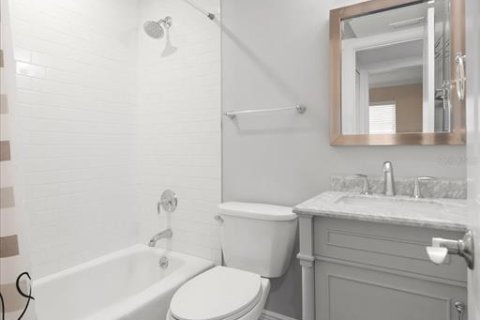Copropriété à louer à Sarasota, Floride: 2 chambres, 91.04 m2 № 1640314 - photo 24