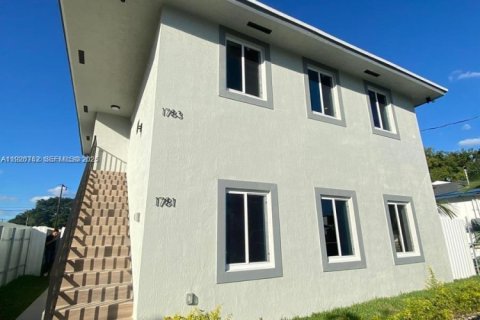 Villa ou maison à Miami, Floride 3 chambres, 190.64 m2 № 1986624