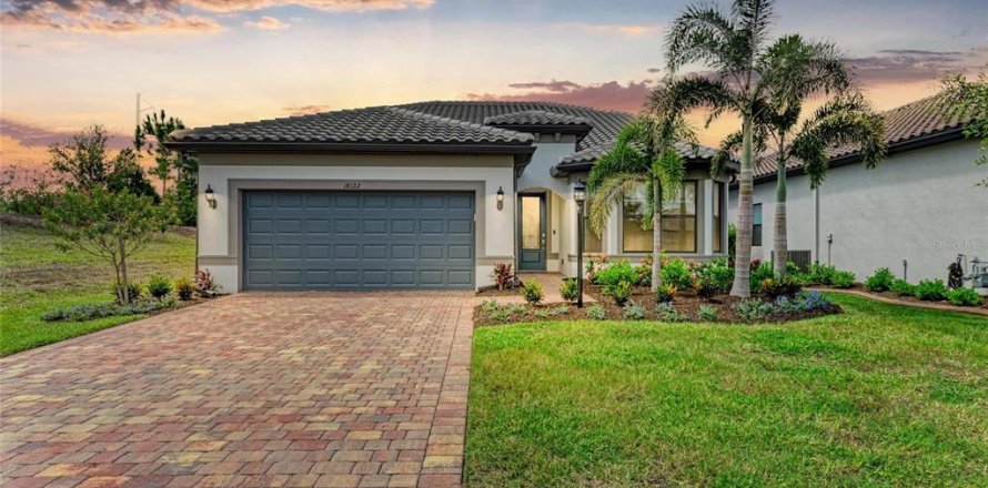 Casa en Lakewood Ranch, Florida 3 dormitorios, 271 m2 № 1856050