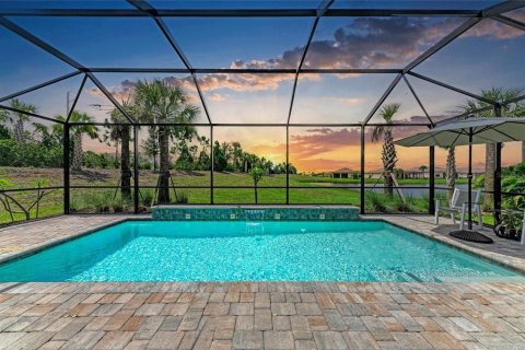 Casa en venta en Lakewood Ranch, Florida, 3 dormitorios, 271 m2 № 1856050 - foto 2
