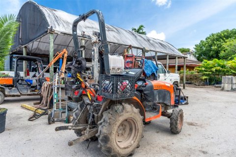 Propiedad comercial en venta en Miami, Florida № 2053783 - foto 20