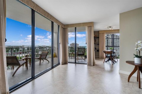 Copropriété à vendre à Miami, Floride: 2 chambres, 142.6 m2 № 1981037 - photo 5