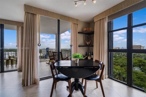 Copropriété à vendre à Miami, Floride: 2 chambres, 142.6 m2 № 1981037 - photo 11