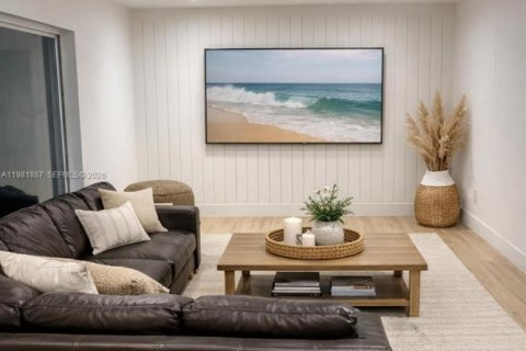 Casa en alquiler en St. Lucie, Florida, 3 dormitorios, 185.8 m2 № 2044887 - foto 5