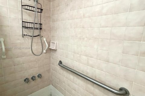 Condominio en venta en North Lauderdale, Florida, 1 dormitorio, 77.11 m2 № 2054771 - foto 12