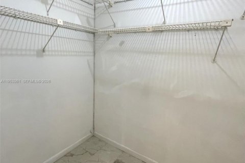 Condominio en venta en North Lauderdale, Florida, 1 dormitorio, 77.11 m2 № 2054771 - foto 9