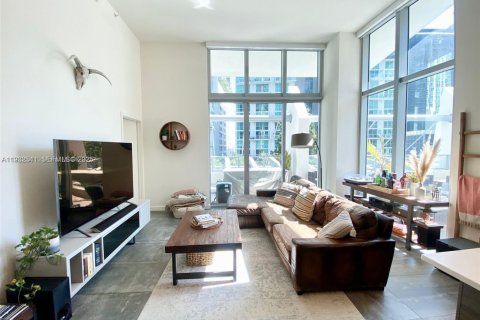 Снять в аренду кондоминиум в Майами, Флорида 2 спальни, 108.42м2, № 1991564 - фото 1