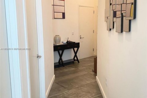 Снять в аренду кондоминиум в Майами, Флорида 2 спальни, 108.42м2, № 1991564 - фото 9