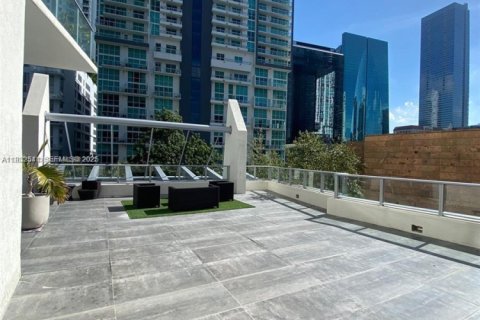 Снять в аренду кондоминиум в Майами, Флорида 2 спальни, 108.42м2, № 1991564 - фото 14