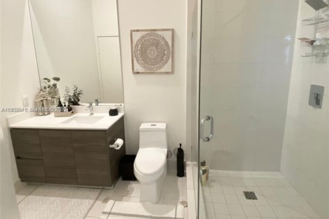 Снять в аренду кондоминиум в Майами, Флорида 2 спальни, 108.42м2, № 1991564 - фото 11