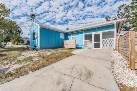 House in Clearwater, Florida 1 bedroom, 64.66 sq.m. № 1849462 - photo 2