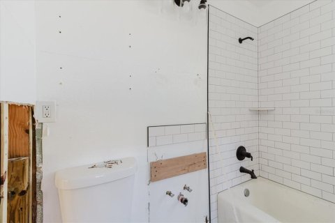 Купить виллу или дом в Мадейра - Бич, Флорида 3 комнаты, 82.87м2, № 1722781 - фото 4