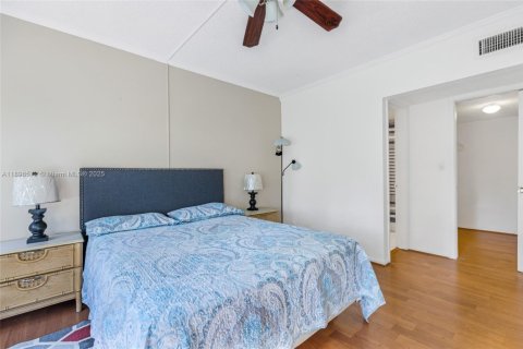 Снять в аренду кондоминиум в Форт-Лодердейл, Флорида 1 спальня, 63.17м2, № 1950081 - фото 5