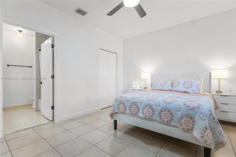 Condo in Homestead, Florida, 3 bedrooms  № 2080981 - photo 17